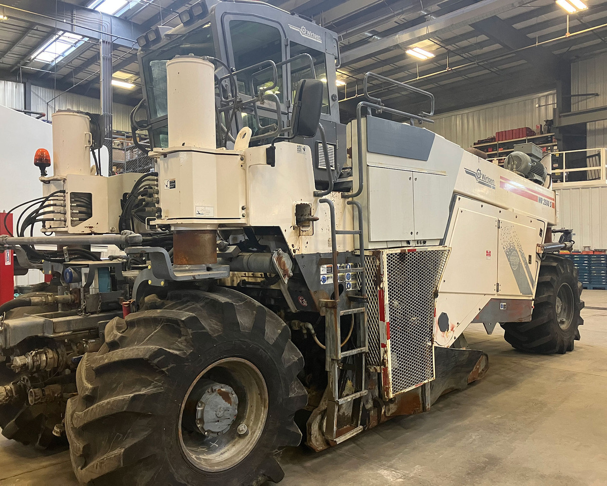 Wirtgen WR 2500 S - Soil stabilizer: picture 1 Wirtgen WR 2500 S - Soil stabilizer: picture 1