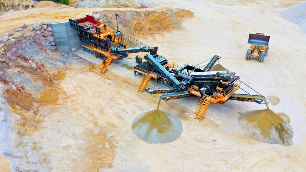 FABO Mobile crusher - Mobile crusher: picture 2 FABO Mobile crusher - Mobile crusher: picture 2