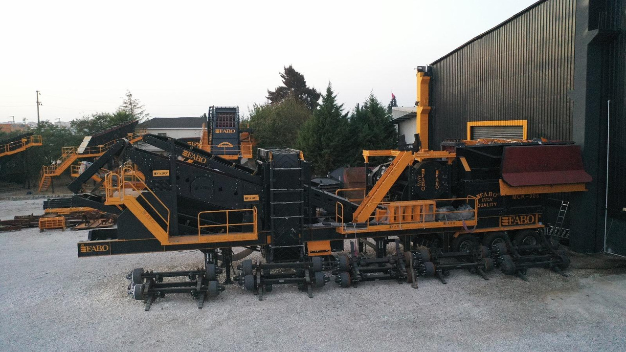 FABO mobile jaw crusher - Jaw crusher: picture 2 FABO mobile jaw crusher - Jaw crusher: picture 2