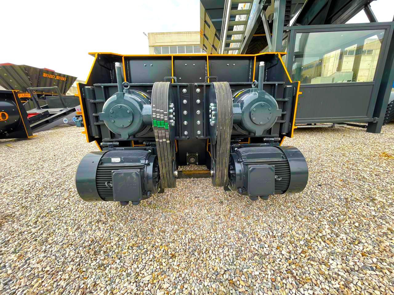 FABO twin shaft mixer - Cement mixer: picture 3 FABO twin shaft mixer - Cement mixer: picture 3