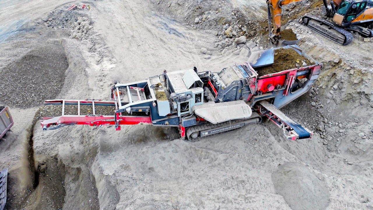 SANDVIK Mobile crusher - Mobile crusher: picture 3 SANDVIK Mobile crusher - Mobile crusher: picture 3