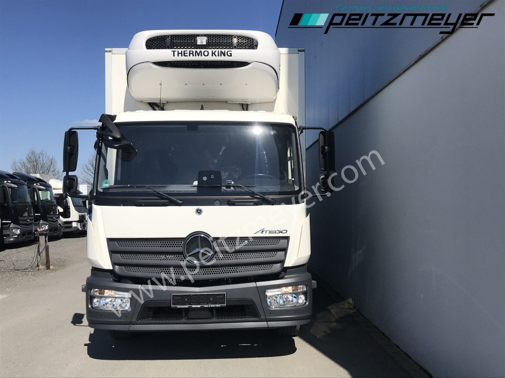 MERCEDES-BENZ Atego 1530 L Tiefkühlkoffer m. LBW, Thermoking T 1200 faltb. LBW 1,5 t., Seitentür, Trennwand - Refrigerated truck: picture 5 MERCEDES-BENZ Atego 1530 L Tiefkühlkoffer m. LBW, Thermoking T 1200 faltb. LBW 1,5 t., Seitentür, Trennwand - Refrigerated truck: picture 5