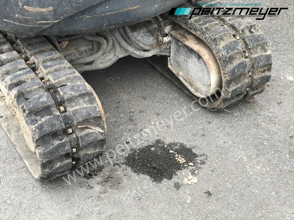 Mini excavator YANMAR MINIBAGGER Vio 17 verstellbares Fahrwerk Schnellwechsler mit 60 er und 100 Löffel: picture 15 Mini excavator YANMAR MINIBAGGER Vio 17 verstellbares Fahrwerk Schnellwechsler mit 60 er und 100 Löffel: picture 15