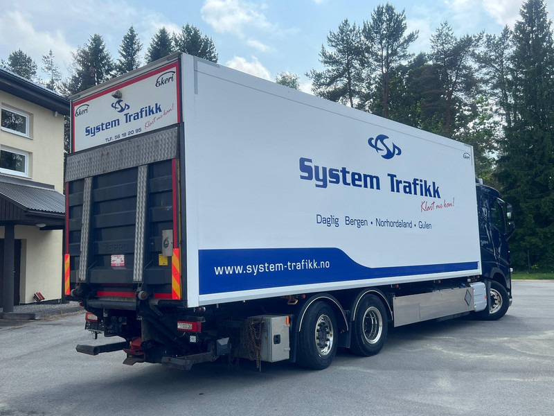 Volvo FH500 6X2*4 -OPEN SIDE -RETARDER -CARRIER SUPRA 1150 - Refrigerated truck: picture 5 Volvo FH500 6X2*4 -OPEN SIDE -RETARDER -CARRIER SUPRA 1150 - Refrigerated truck: picture 5