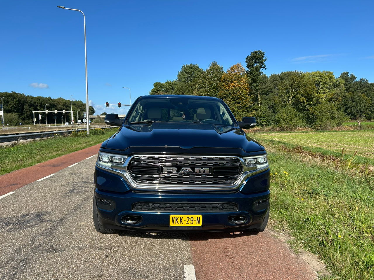 Dodge Ram Pick Up 1500 5.7 V8 4x4 Creb Cab Limeted Hemi Etorque - Pickup truck: picture 2 Dodge Ram Pick Up 1500 5.7 V8 4x4 Creb Cab Limeted Hemi Etorque - Pickup truck: picture 2