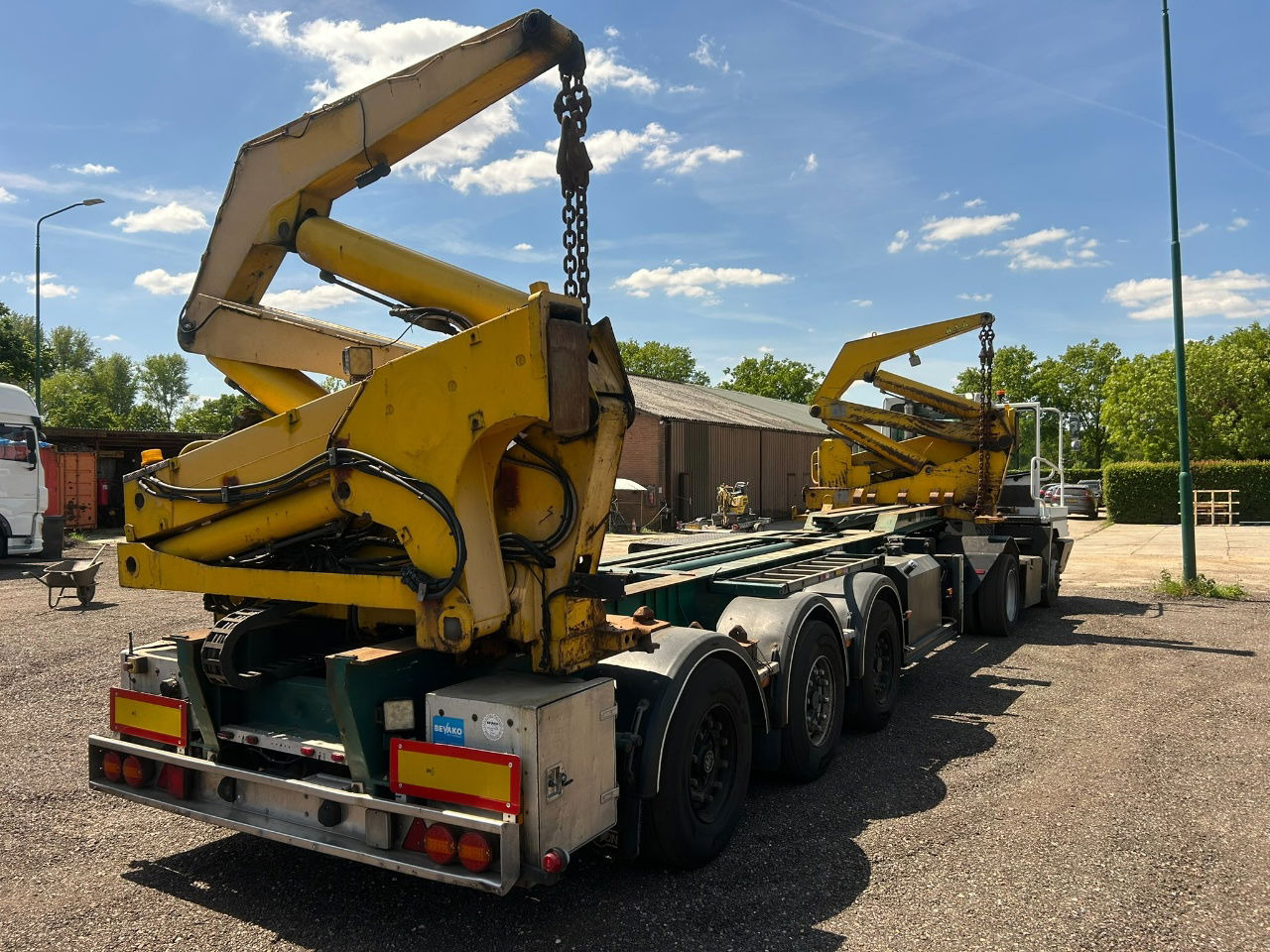 Hammar 195 HC / 20 ft, 2 x 20 ft 40 ft HC, power pack Diesel, Wireless controlle - Container transporter/ Swap body semi-trailer: picture 3 Hammar 195 HC / 20 ft, 2 x 20 ft 40 ft HC, power pack Diesel, Wireless controlle - Container transporter/ Swap body semi-trailer: picture 3