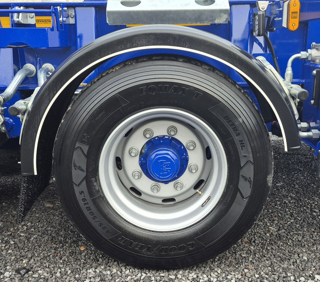 Container transporter/ Swap body semi-trailer Mega NEW Megaliftt Sideloader / 35 tons lift capacity /20-40-45 HC/ Diesel engine / Gooseneck-extendable: picture 6 Container transporter/ Swap body semi-trailer Mega NEW Megaliftt Sideloader / 35 tons lift capacity /20-40-45 HC/ Diesel engine / Gooseneck-extendable: picture 6