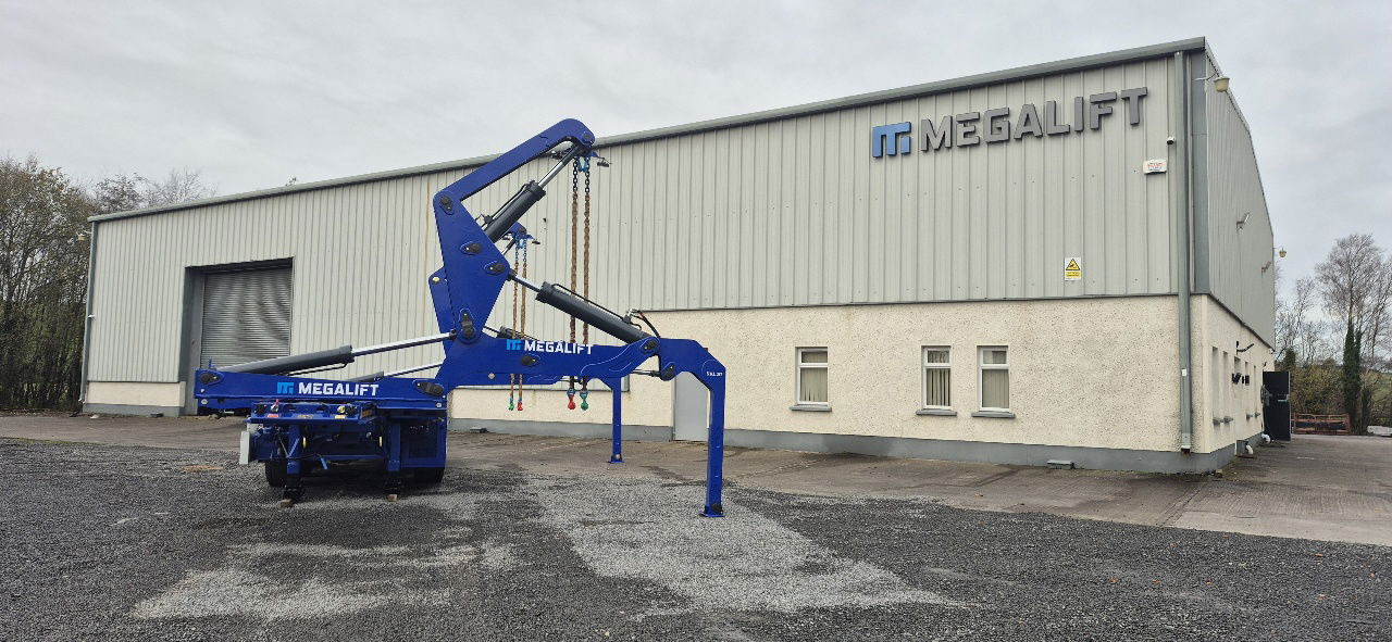 Mega NEW Megaliftt Sideloader / 35 tons lift capacity /20-40-45 HC/ Diesel engine / Gooseneck-extendable - Container transporter/ Swap body semi-trailer: picture 2 Mega NEW Megaliftt Sideloader / 35 tons lift capacity /20-40-45 HC/ Diesel engine / Gooseneck-extendable - Container transporter/ Swap body semi-trailer: picture 2