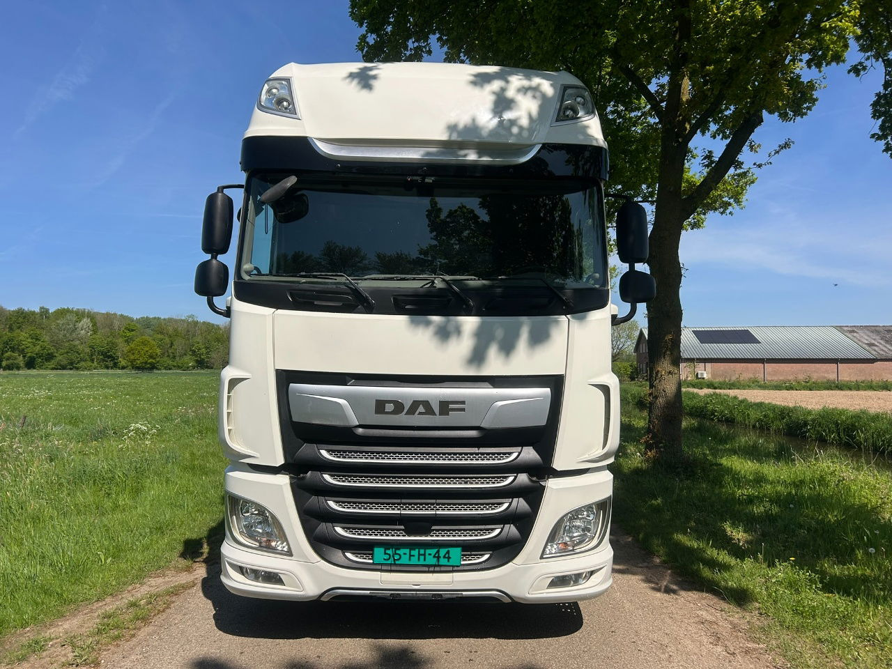 DAF XF 106.480 XF 480 FT / Only 385.000 KM / Hydrolijk / New smart Tacho / New o - Tractor unit: picture 3 DAF XF 106.480 XF 480 FT / Only 385.000 KM / Hydrolijk / New smart Tacho / New o - Tractor unit: picture 3