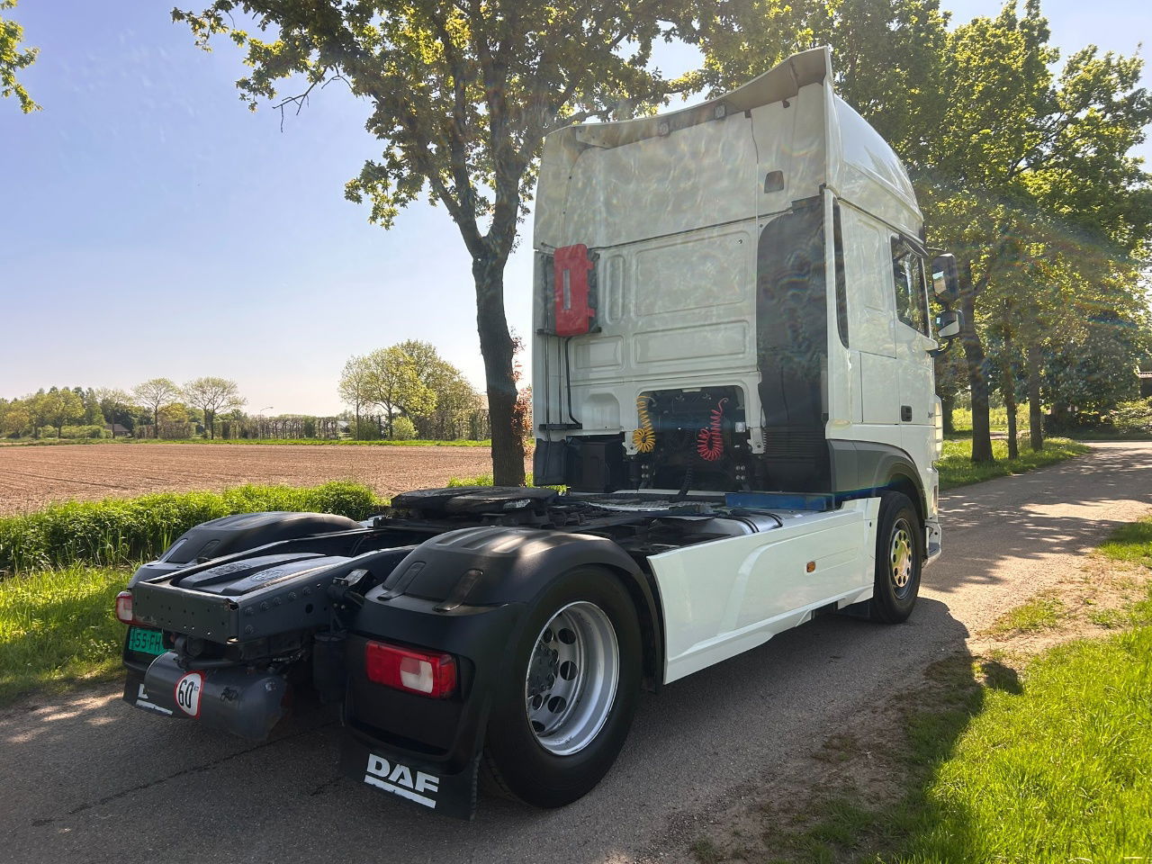 DAF XF 106.480 XF 480 FT / Only 385.000 KM / Hydrolijk / New smart Tacho / New o - Tractor unit: picture 5 DAF XF 106.480 XF 480 FT / Only 385.000 KM / Hydrolijk / New smart Tacho / New o - Tractor unit: picture 5