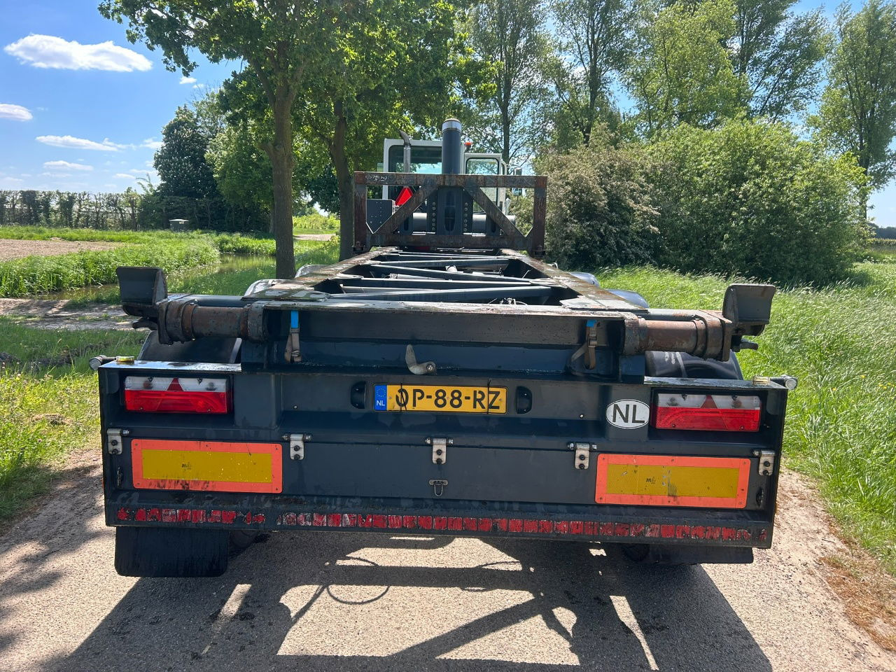 Van Hool 20 ft tipping / elect. 24 v / Tuf 3-2026 / Tyres 70 / Only 49500 km / t - Container transporter/ Swap body semi-trailer: picture 3 Van Hool 20 ft tipping / elect. 24 v / Tuf 3-2026 / Tyres 70 / Only 49500 km / t - Container transporter/ Swap body semi-trailer: picture 3