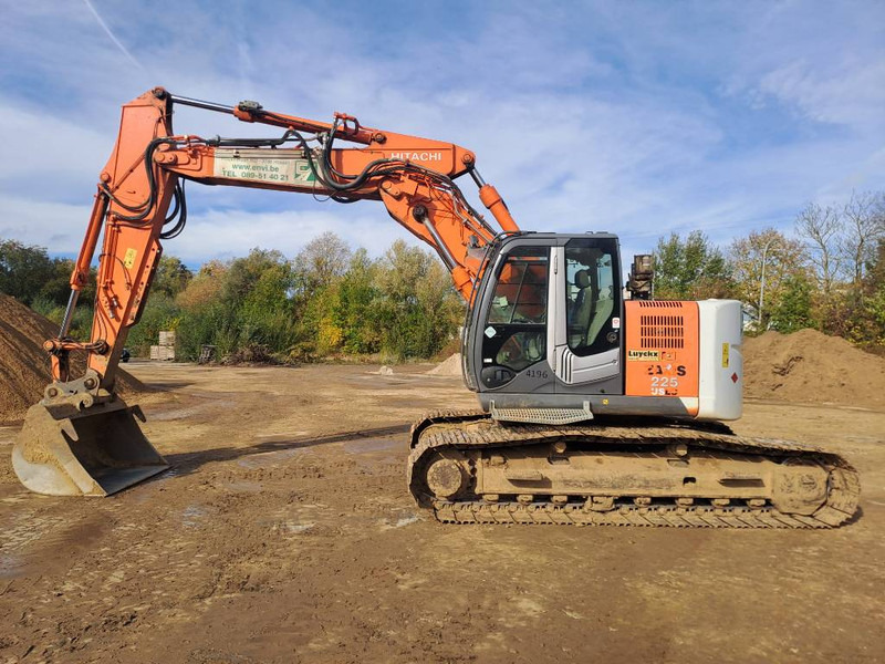 Hitachi ZX225USLC-3 - Crawler excavator: picture 1 Hitachi ZX225USLC-3 - Crawler excavator: picture 1