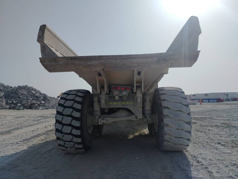 Komatsu HM400-3R (4 pieces available in Abu Dhabi) - Articulated dump truck: picture 5 Komatsu HM400-3R (4 pieces available in Abu Dhabi) - Articulated dump truck: picture 5