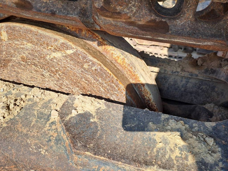 Crawler excavator Komatsu PC360LC-10: picture 17