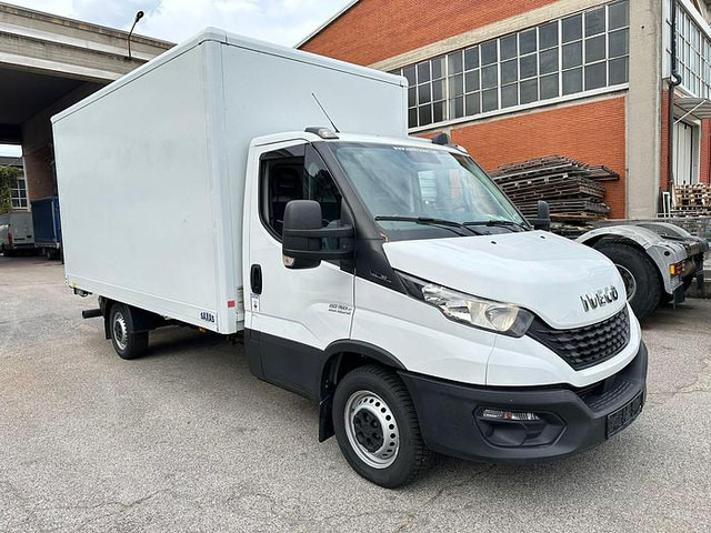 Iveco 35S16 - Closed box van: picture 1 Iveco 35S16 - Closed box van: picture 1