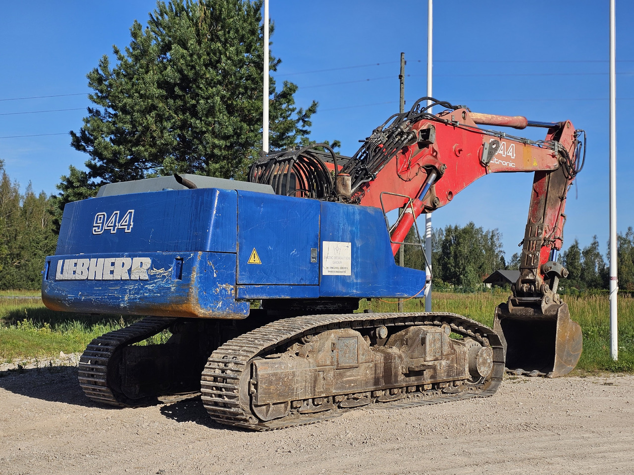 LIEBHERR R944B VH-HD. UHD boom and standart boom included. - Demolition excavator: picture 4 LIEBHERR R944B VH-HD. UHD boom and standart boom included. - Demolition excavator: picture 4
