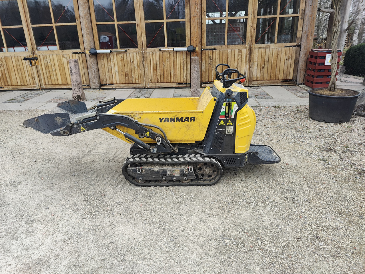 YANMAR C08 POWER - Tracked dumper: picture 2 YANMAR C08 POWER - Tracked dumper: picture 2