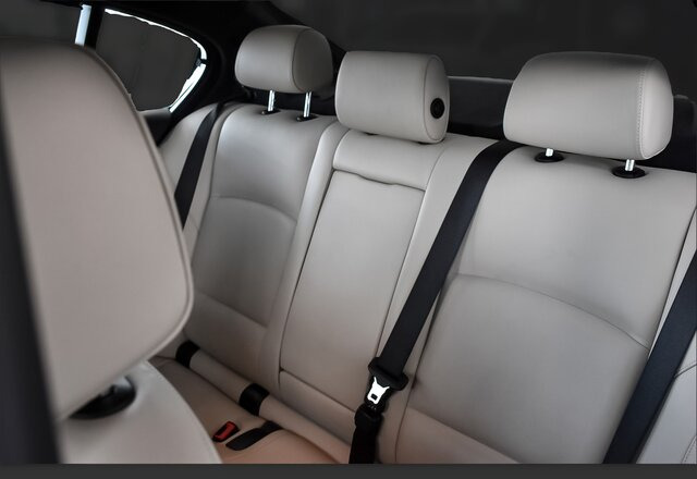 BMW 530d xDrive INDIVIDUAL CONNECTED DRIVE ECO PRO... - Saloon car: picture 4 BMW 530d xDrive INDIVIDUAL CONNECTED DRIVE ECO PRO... - Saloon car: picture 4