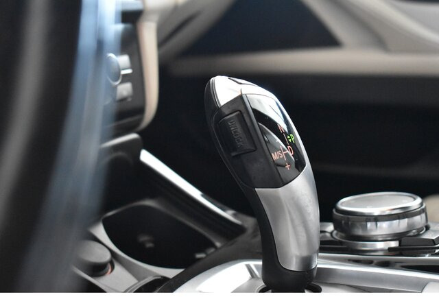 BMW 530d xDrive INDIVIDUAL CONNECTED DRIVE ECO PRO... - Saloon car: picture 2 BMW 530d xDrive INDIVIDUAL CONNECTED DRIVE ECO PRO... - Saloon car: picture 2