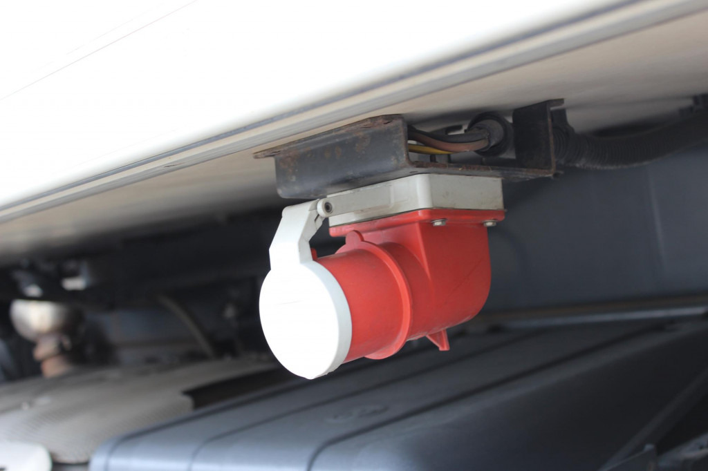 Iveco Eurocargo ML190-280L E6 CS 1250 Mt Tür+LBW FRC - Refrigerated truck: picture 5 Iveco Eurocargo ML190-280L E6 CS 1250 Mt Tür+LBW FRC - Refrigerated truck: picture 5