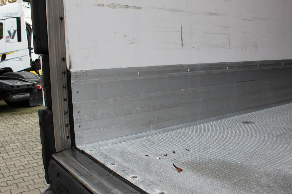 Lamberet TK SLXi Spectrum 2,65h Bi-Multi-Temp. TW LBW - Refrigerated semi-trailer: picture 4 Lamberet TK SLXi Spectrum 2,65h Bi-Multi-Temp. TW LBW - Refrigerated semi-trailer: picture 4