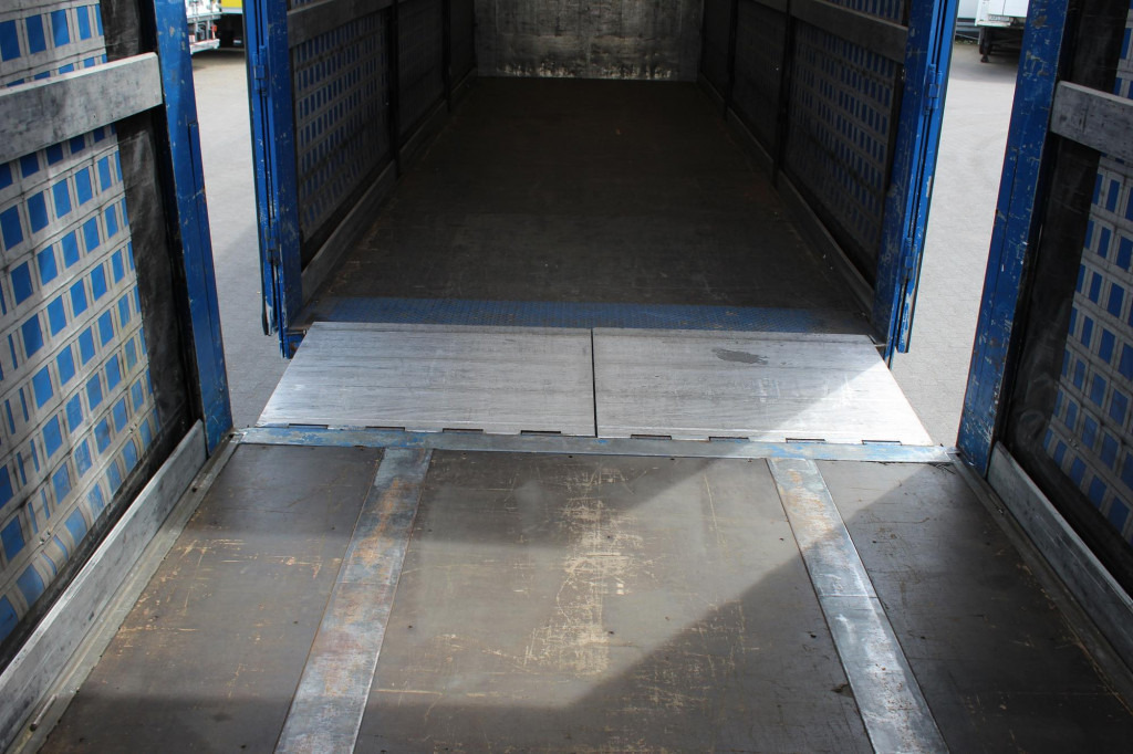 MAN TGX 26.460 Retarder Jumbo-Zug 120M3 Durchlade - Curtain side truck: picture 3 MAN TGX 26.460 Retarder Jumbo-Zug 120M3 Durchlade - Curtain side truck: picture 3