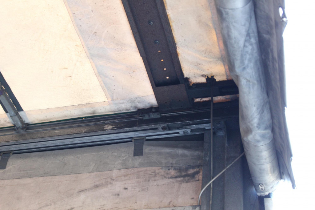 Mercedes-Benz Actros 2545 E6 Plane Retarder LBW ANK Schlafkab - Curtain side truck: picture 3 Mercedes-Benz Actros 2545 E6 Plane Retarder LBW ANK Schlafkab - Curtain side truck: picture 3