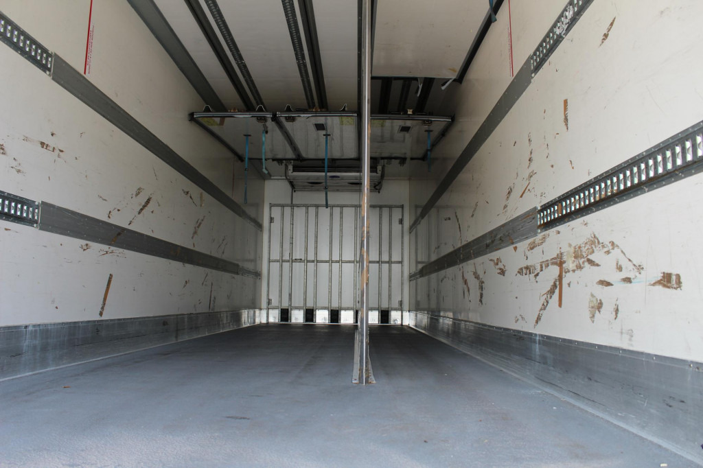 Mercedes-Benz Antos 2536 E6 CS 1250Mt Tri-temp LBW TW ATP - Refrigerated truck: picture 3 Mercedes-Benz Antos 2536 E6 CS 1250Mt Tri-temp LBW TW ATP - Refrigerated truck: picture 3