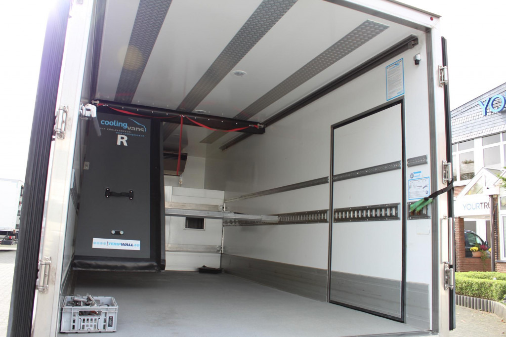 Mercedes-Benz Atego 1024 E6 TK T-1000R Strom Tür+LBW Nur 85Tkm - Refrigerated truck: picture 2 Mercedes-Benz Atego 1024 E6 TK T-1000R Strom Tür+LBW Nur 85Tkm - Refrigerated truck: picture 2