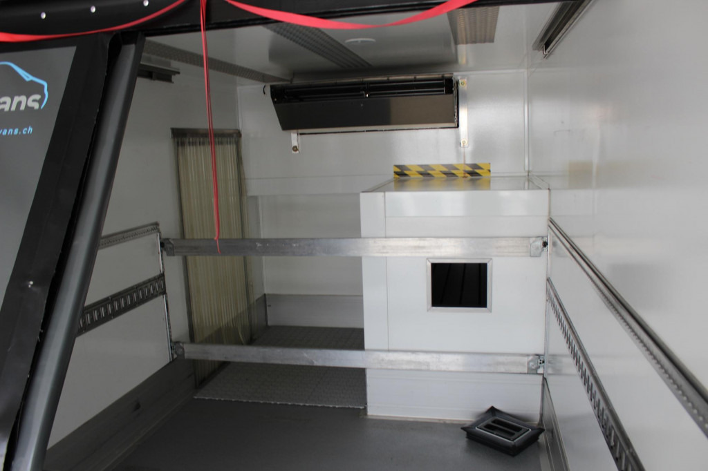 Mercedes-Benz Atego 1024 E6 TK T-1000R Strom Tür+LBW Nur 85Tkm - Refrigerated truck: picture 3 Mercedes-Benz Atego 1024 E6 TK T-1000R Strom Tür+LBW Nur 85Tkm - Refrigerated truck: picture 3