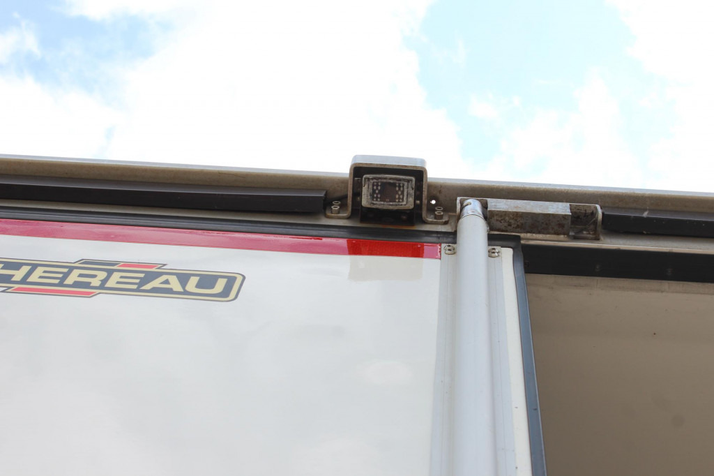 Renault D 320 Wide E6 CS 1150Mt. Bi-Temp. Tür+LBW Strom - Refrigerated truck: picture 5 Renault D 320 Wide E6 CS 1150Mt. Bi-Temp. Tür+LBW Strom - Refrigerated truck: picture 5