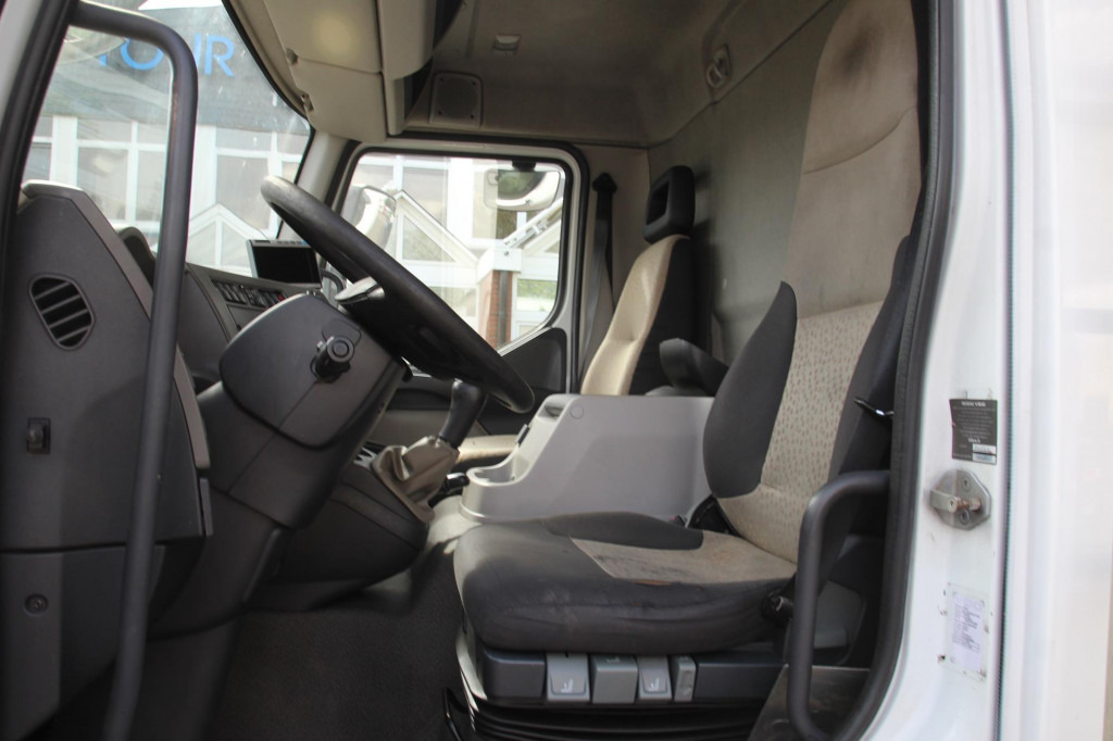 Renault Midlum 220 E5 CS 850 Strom LBW Seiten Tür FRC - Refrigerated truck: picture 2 Renault Midlum 220 E5 CS 850 Strom LBW Seiten Tür FRC - Refrigerated truck: picture 2