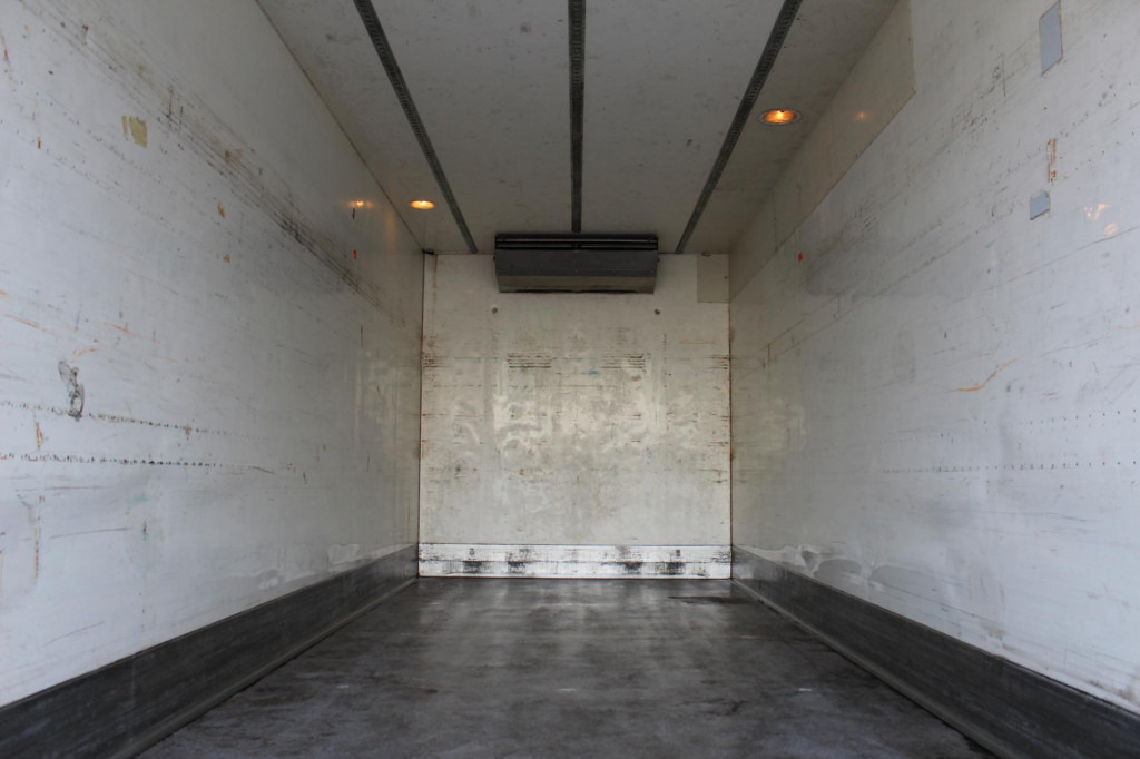 Renault Premium 450 DXi E5 TK TS300E LBW Sschlafkabine AHK - Refrigerated truck: picture 3 Renault Premium 450 DXi E5 TK TS300E LBW Sschlafkabine AHK - Refrigerated truck: picture 3