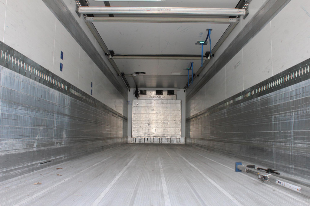 SCHMITZ Bi-Multi-Temp. TW Rolltor Lenkachse Rent-Miete - Refrigerated semi-trailer: picture 3 SCHMITZ Bi-Multi-Temp. TW Rolltor Lenkachse Rent-Miete - Refrigerated semi-trailer: picture 3