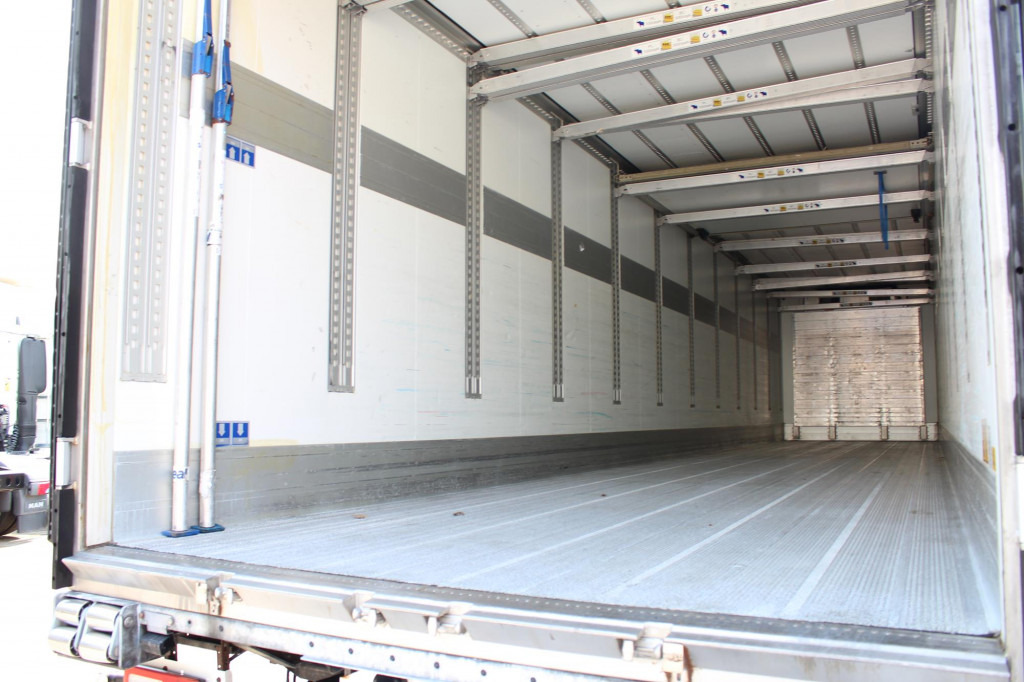 SCHMITZ Carrier Vector 1950Mt. Doppelstock Blumen LBW! - Refrigerated semi-trailer: picture 2 SCHMITZ Carrier Vector 1950Mt. Doppelstock Blumen LBW! - Refrigerated semi-trailer: picture 2