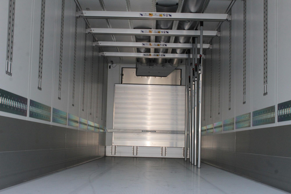 SCHMITZ Thermo King Advancer A400 DS Strom Blumen LBW - Refrigerated semi-trailer: picture 3 SCHMITZ Thermo King Advancer A400 DS Strom Blumen LBW - Refrigerated semi-trailer: picture 3