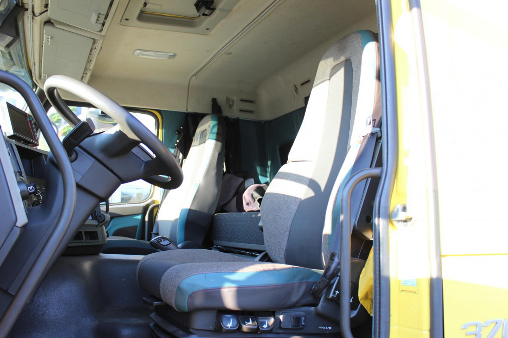 Volvo FM 370 E6 Flach Schlafkabine I-Shift NUR 120Tkm - Tractor unit: picture 5 Volvo FM 370 E6 Flach Schlafkabine I-Shift NUR 120Tkm - Tractor unit: picture 5