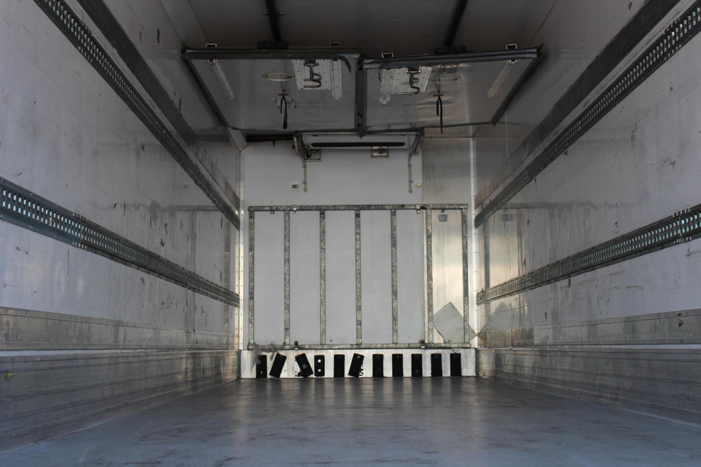Volvo FM 420 E6 TK T-1200 Spect. Bi-Temp. Strom LBW TW - Refrigerated truck: picture 4 Volvo FM 420 E6 TK T-1200 Spect. Bi-Temp. Strom LBW TW - Refrigerated truck: picture 4