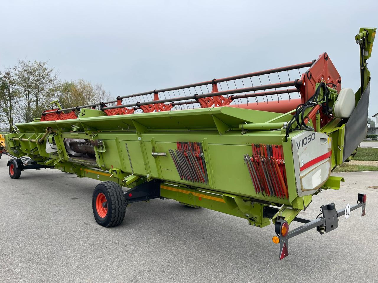 CLAAS Schneidwerk V1050 inkl. Raps, Bj. 2008 - Grain header: picture 4 CLAAS Schneidwerk V1050 inkl. Raps, Bj. 2008 - Grain header: picture 4