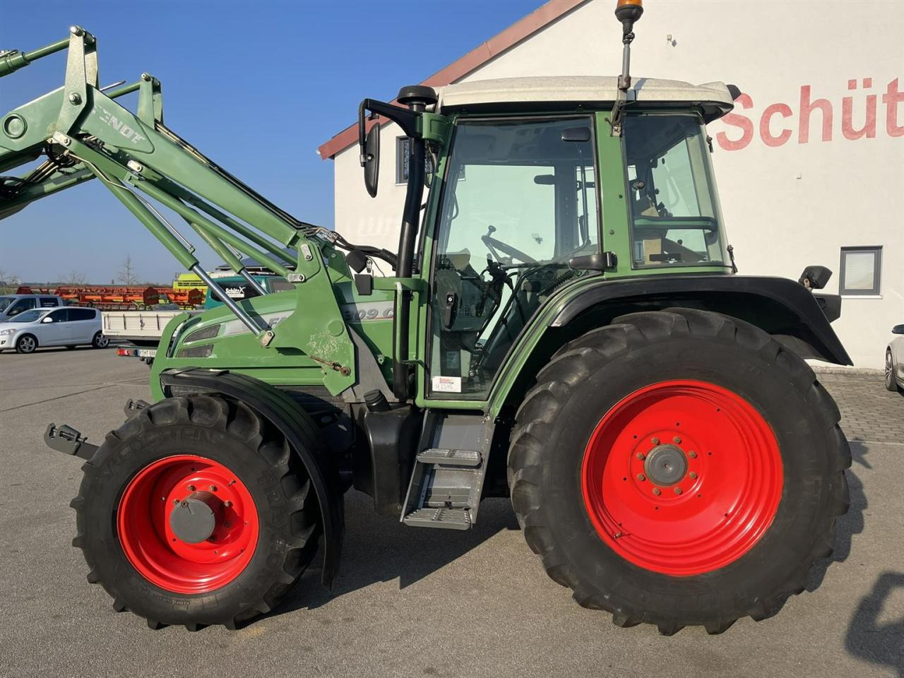 Fendt 309 Ci mit FL, Fh, Bj. 2005 - Farm tractor: picture 3 Fendt 309 Ci mit FL, Fh, Bj. 2005 - Farm tractor: picture 3