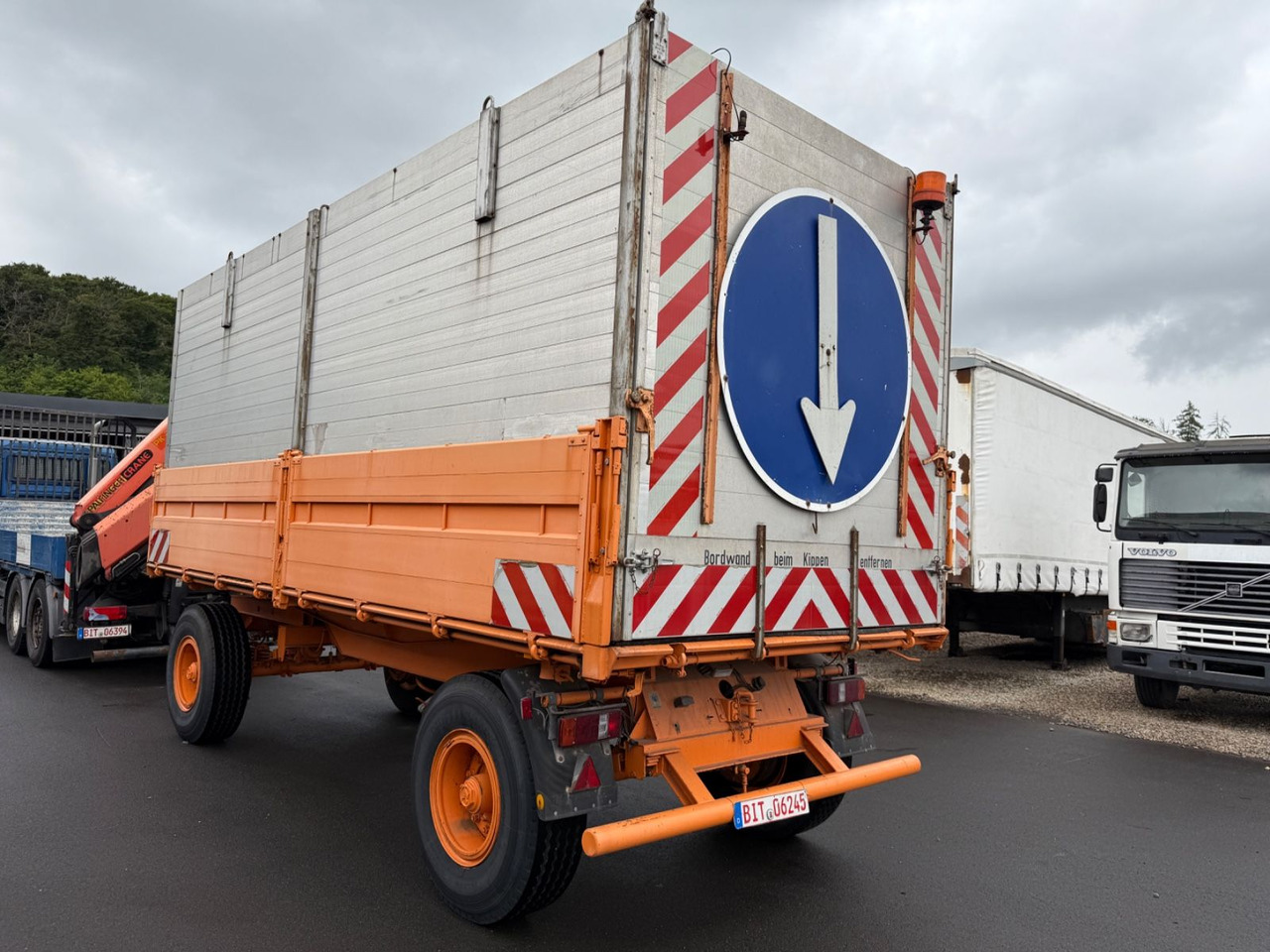 Kässbohrer 3 - Seiten Kipper Blattfederung + Zusatzaufbau - Tipper trailer: picture 2 Kässbohrer 3 - Seiten Kipper Blattfederung + Zusatzaufbau - Tipper trailer: picture 2