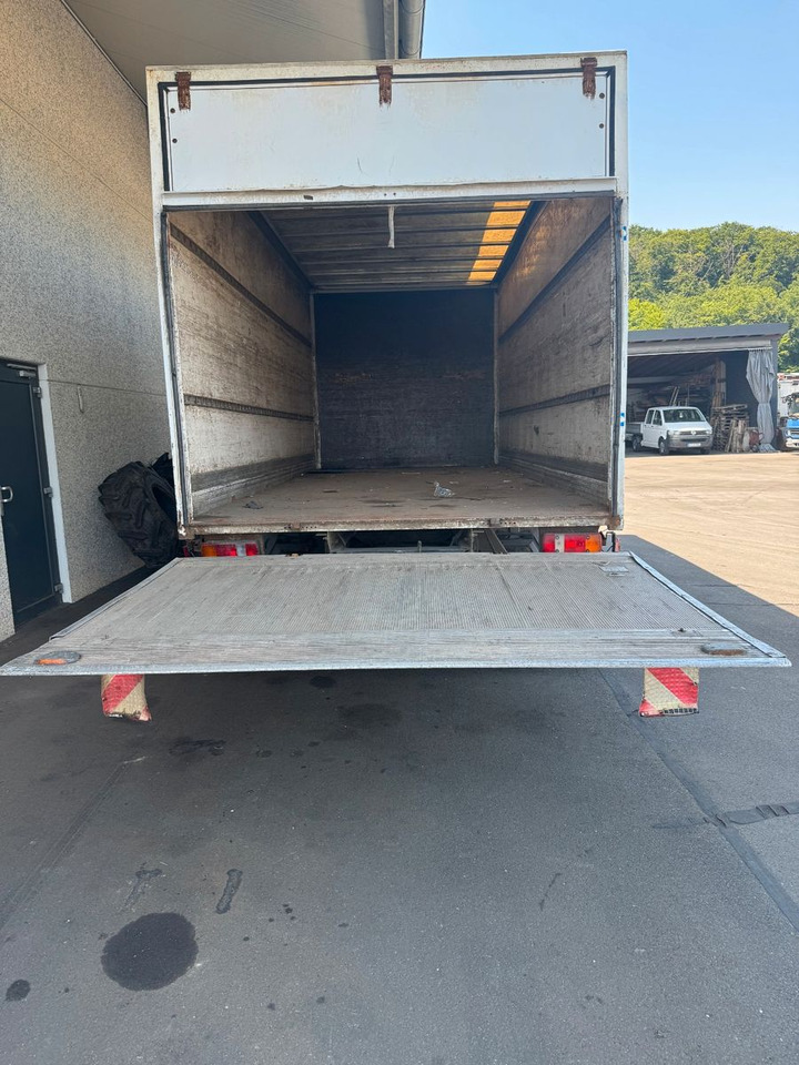Mercedes-Benz 818 Koffer / LBW / AHK + DL - Closed box van: picture 3 Mercedes-Benz 818 Koffer / LBW / AHK + DL - Closed box van: picture 3