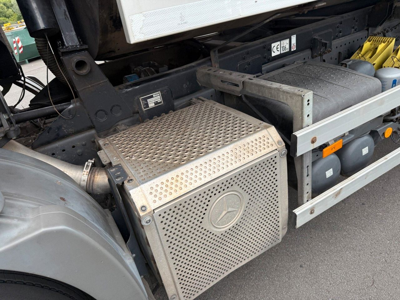 Mercedes-Benz Actros MP3 2532 6x2 Faun Rotorpress 521 - Refuse truck: picture 5 Mercedes-Benz Actros MP3 2532 6x2 Faun Rotorpress 521 - Refuse truck: picture 5