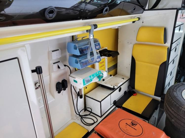 Ambulance MERCEDES – BENZ SPRINTER 3.0D AMBULANCE (TAMLANS) KLIMA, 11.2016, EURO 6: picture 14