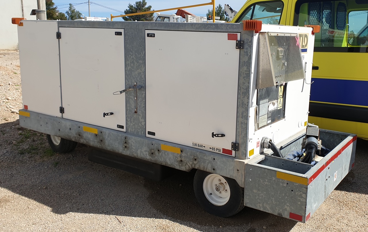 GPU/120 KVA 4120-T-CUP - Ground power unit: picture 2 GPU/120 KVA 4120-T-CUP - Ground power unit: picture 2