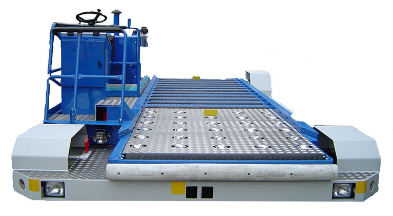 JBT Transport CLT8 - Aircraft cargo loader: picture 2 JBT Transport CLT8 - Aircraft cargo loader: picture 2