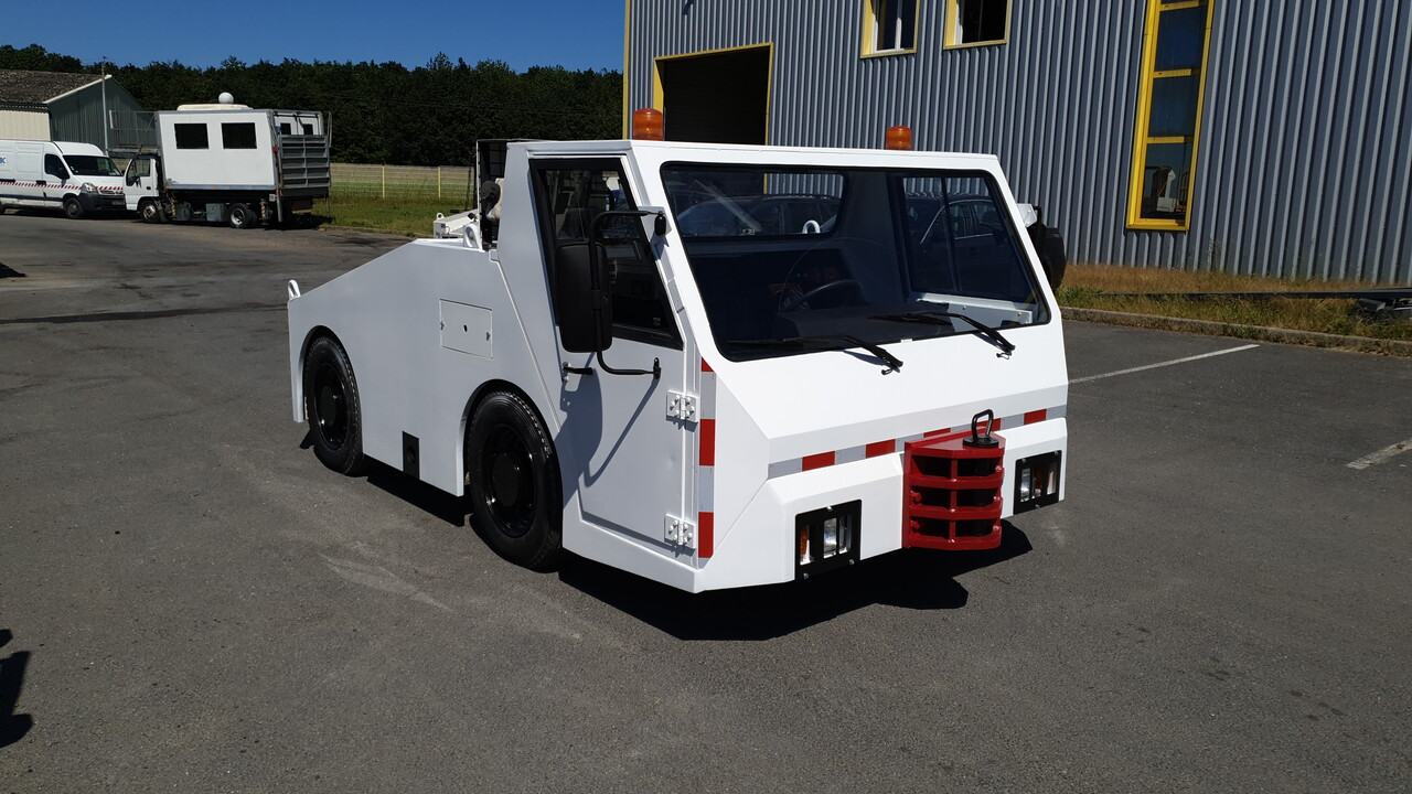 SOVAM K100 - Pushback tractor: picture 1 SOVAM K100 - Pushback tractor: picture 1