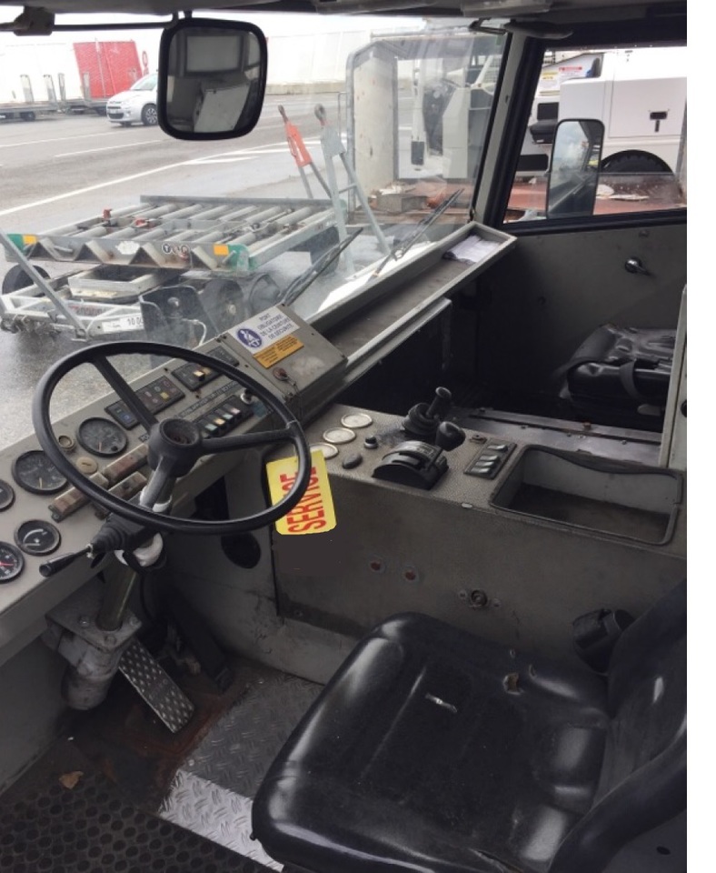 Schopf F396C - Pushback tractor: picture 5 Schopf F396C - Pushback tractor: picture 5