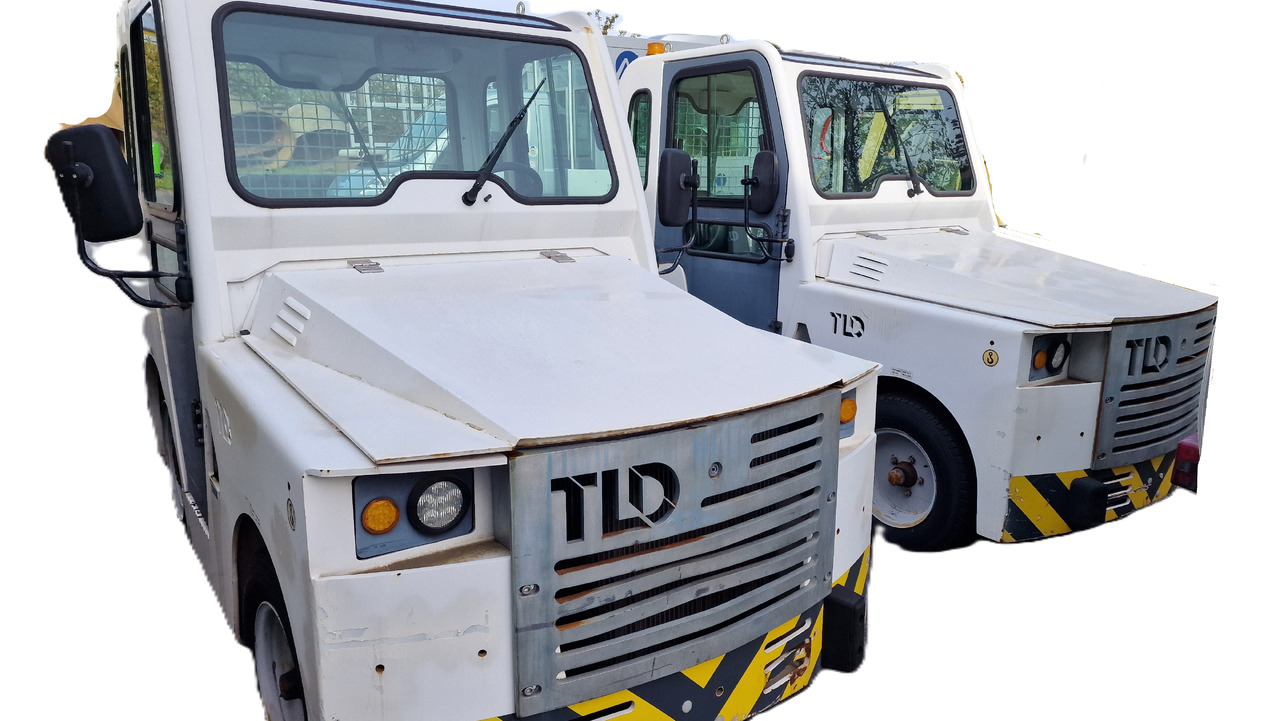TLD Tractor JST20 - Baggage tractor: picture 1 TLD Tractor JST20 - Baggage tractor: picture 1