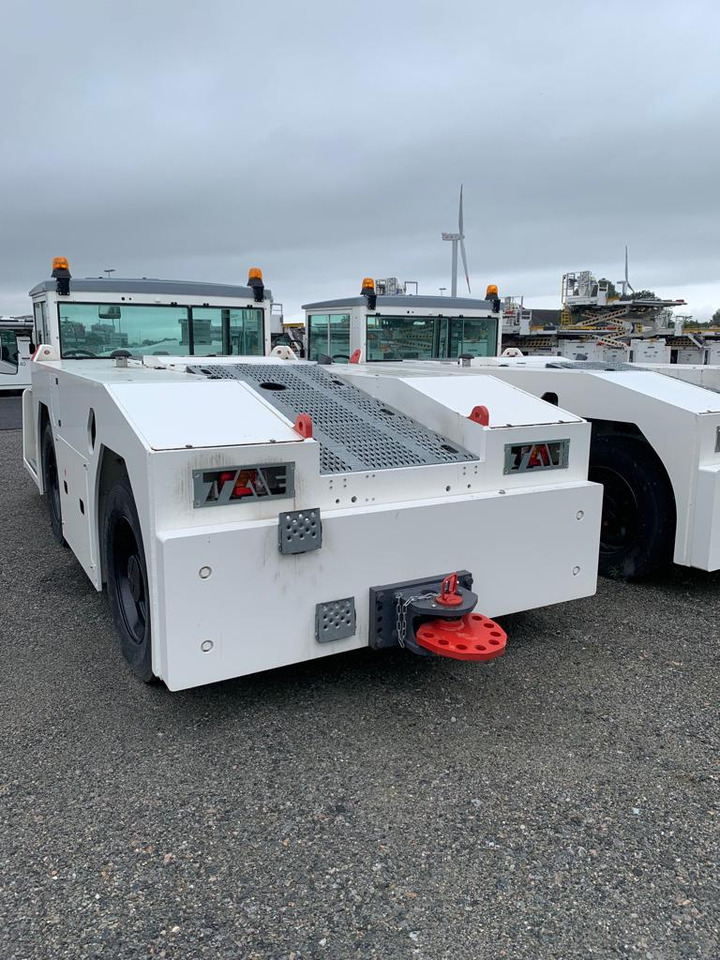 Trepel Challenger 150 - Pushback tractor: picture 4 Trepel Challenger 150 - Pushback tractor: picture 4